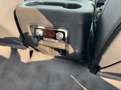 2022 GMC Yukon 4WD AT4