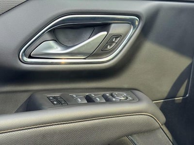 2022 GMC Yukon 4WD AT4