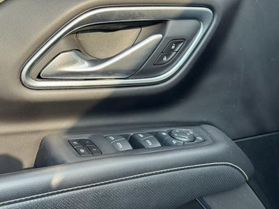 2024 GMC Yukon XL 4WD SLT