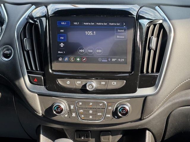 2023 Chevrolet Traverse AWD LT Cloth