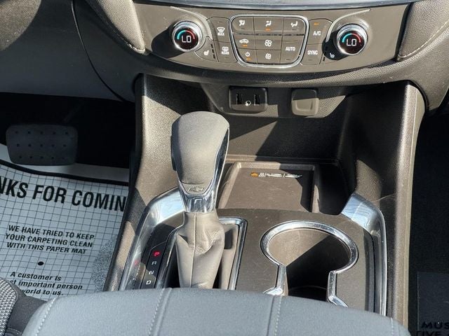2023 Chevrolet Traverse AWD LT Cloth