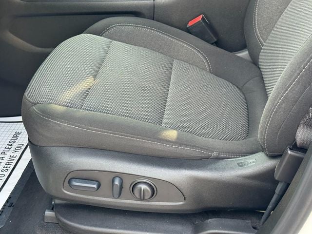 2023 Chevrolet Traverse AWD LT Cloth
