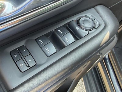 2024 Chevrolet Suburban 4WD LT