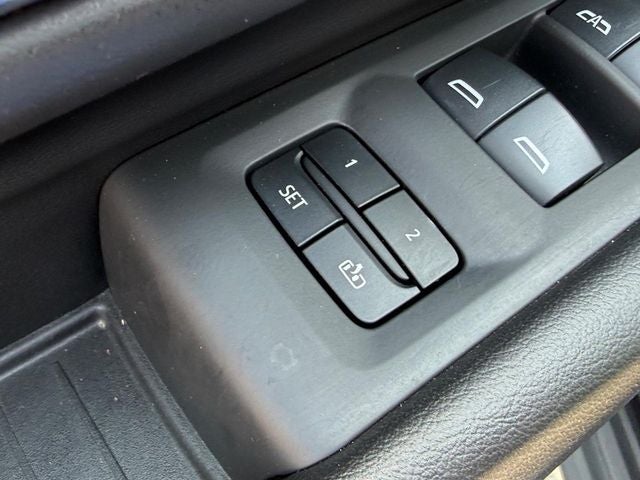 2024 Chevrolet Suburban 4WD LT