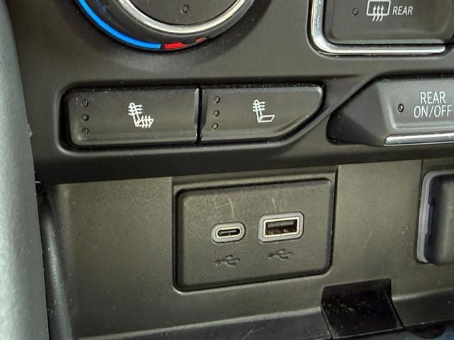 2024 Chevrolet Suburban 4WD LT