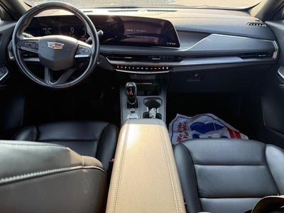 2024 Cadillac XT4 AWD Premium Luxury