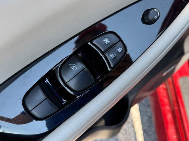 2018 Nissan LEAF SL