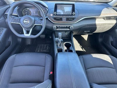 2024 Nissan Altima SV FWD