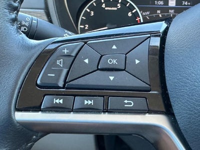 2023 Nissan Altima SL FWD