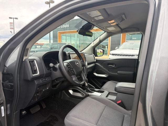 2025 Nissan Frontier Crew Cab SV 4x4