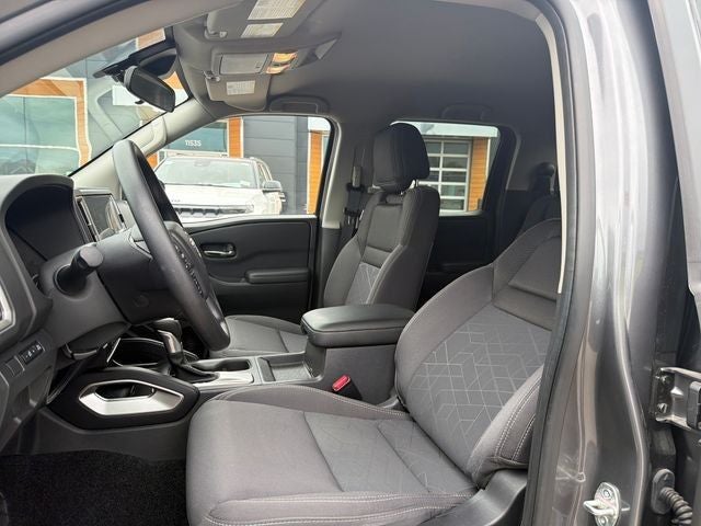 2025 Nissan Frontier Crew Cab SV 4x4