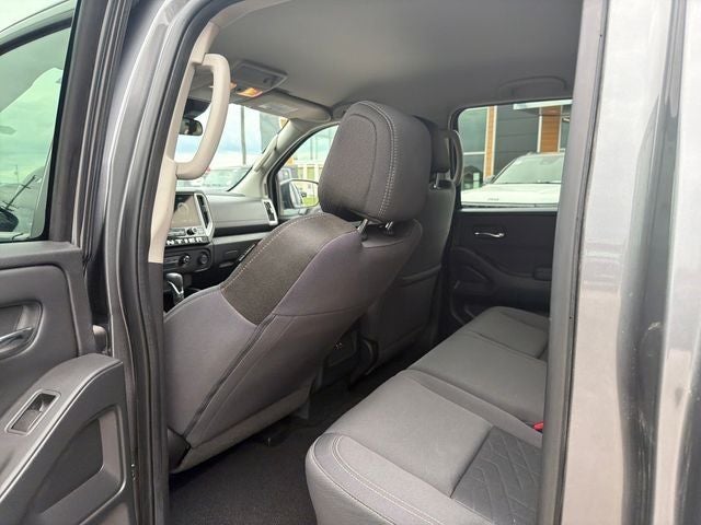 2025 Nissan Frontier Crew Cab SV 4x4