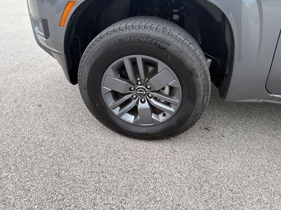 2025 Nissan Frontier Crew Cab SV 4x4