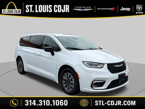 2024 Chrysler Pacifica Hybrid Select