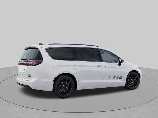 2027 Chrysler Pacifica PACIFICA SELECT AWD