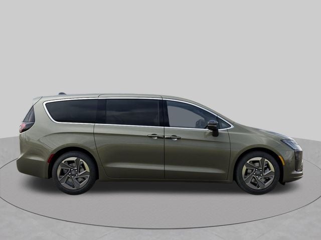 2027 Chrysler Pacifica PACIFICA LIMITED AWD