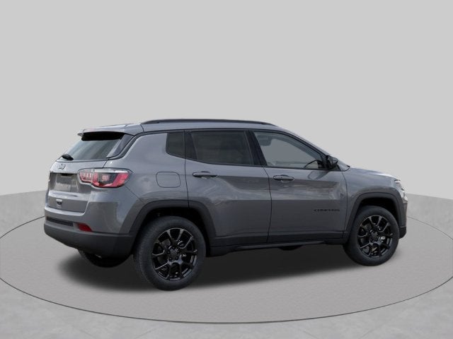 2027 Jeep Compass COMPASS LATITUDE ALTITUDE 4X4