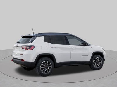 2027 Jeep Compass COMPASS TRAILHAWK 4X4