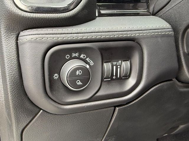 2025 RAM Ram 2500 RAM 2500 LIMITED CREW CAB 4X4 6'4' BOX