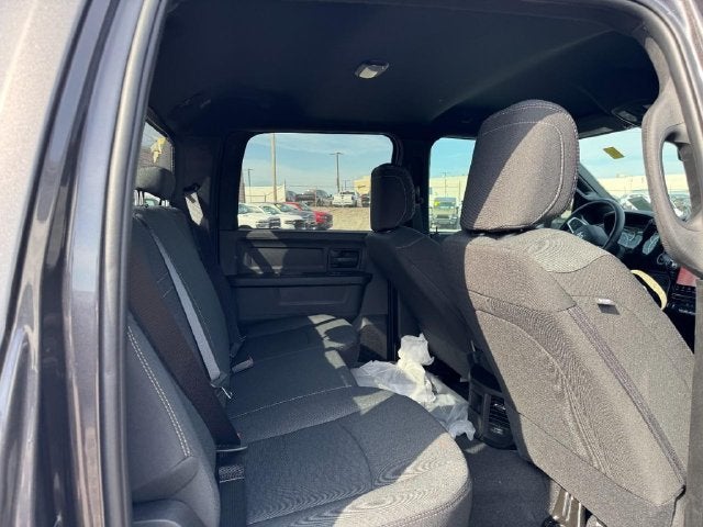2027 RAM Ram 3500 RAM 3500 TRADESMAN CREW CAB 4X4 8' BOX