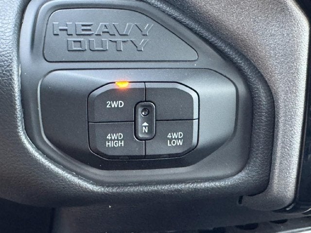 2027 RAM Ram 3500 RAM 3500 TRADESMAN CREW CAB 4X4 8' BOX