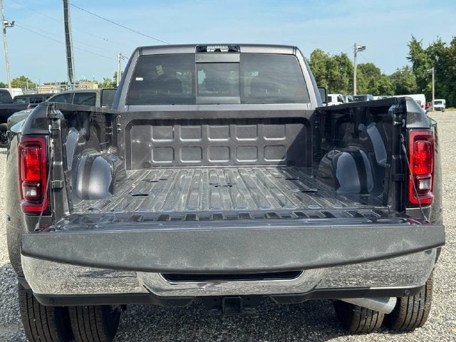 2027 RAM Ram 3500 RAM 3500 TRADESMAN CREW CAB 4X4 8' BOX