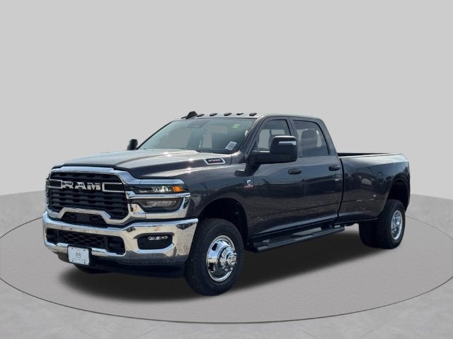 2027 RAM Ram 3500 RAM 3500 TRADESMAN CREW CAB 4X4 8' BOX
