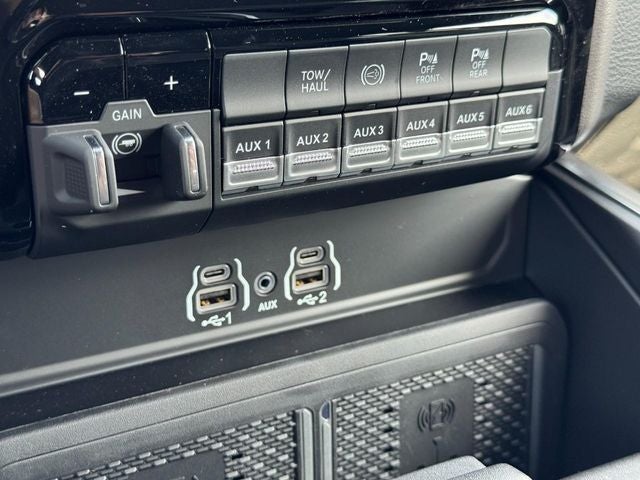 2027 RAM 3500 Big Horn