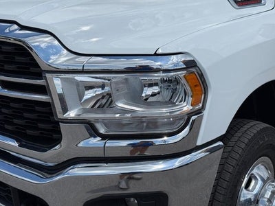2024 RAM 3500 Big Horn Crew Cab 4x4 8' Box