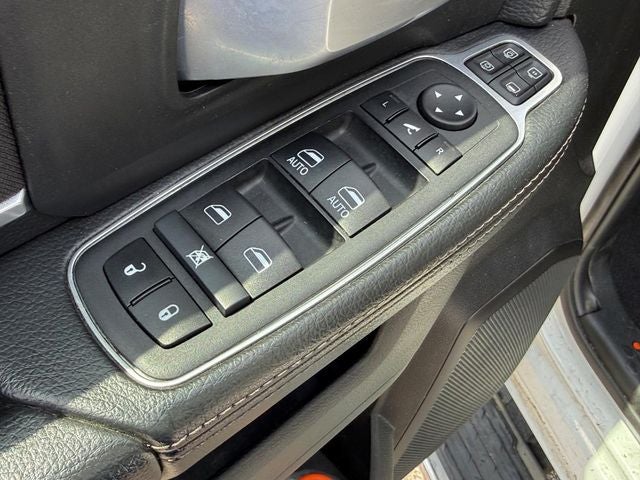 2024 RAM 3500 Big Horn Crew Cab 4x4 8' Box
