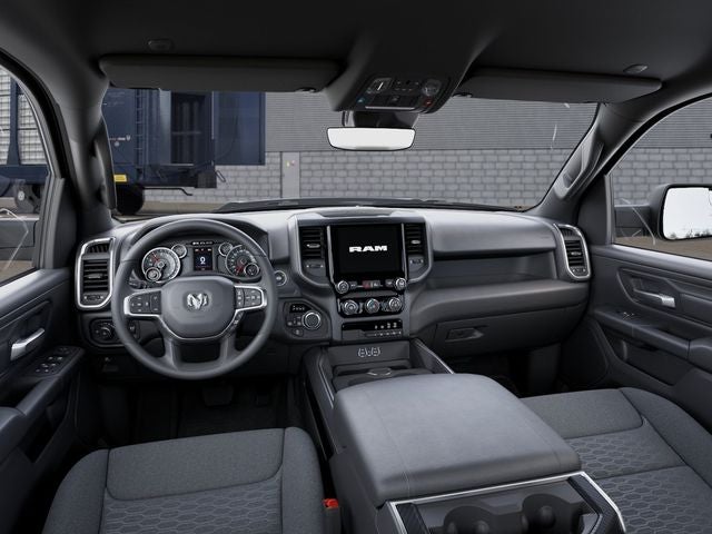 2027 RAM Ram 1500 RAM 1500 EXPRESS CREW CAB 4X4 5'7' BOX