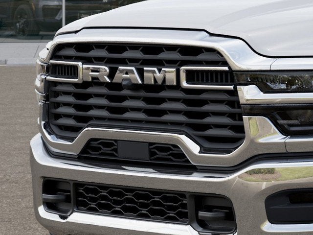 2027 RAM Ram 5500 Chassis Cab RAM 5500 TRADESMAN CHASSIS CREW CAB 4X4 60' CA