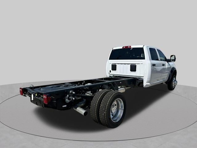 2026 RAM Ram 5500 Chassis Cab RAM 5500 TRADESMAN CHASSIS CREW CAB 4X4 84' CA