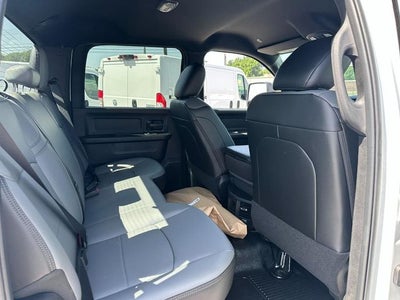 2026 RAM Ram 5500 Chassis Cab RAM 5500 TRADESMAN CHASSIS CREW CAB 4X4 84' CA