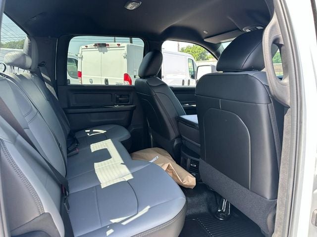 2026 RAM Ram 5500 Chassis Cab RAM 5500 TRADESMAN CHASSIS CREW CAB 4X4 84' CA