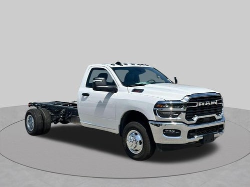 2026 RAM Ram 3500 Chassis Cab RAM 3500 TRADESMAN CHASSIS REGULAR CAB 4X4 84' CA