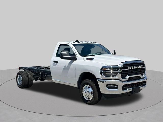 2026 RAM Ram 3500 Chassis Cab RAM 3500 TRADESMAN CHASSIS REGULAR CAB 4X4 84' CA