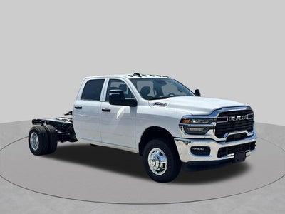 2026 RAM Ram 3500 Chassis Cab RAM 3500 TRADESMAN CREW CAB CHASSIS 4X4 60' CA