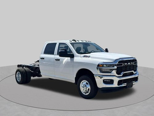 2026 RAM Ram 3500 Chassis Cab RAM 3500 TRADESMAN CREW CAB CHASSIS 4X4 60' CA