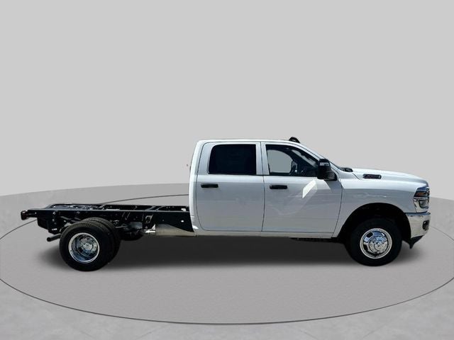 2026 RAM Ram 3500 Chassis Cab RAM 3500 TRADESMAN CREW CAB CHASSIS 4X4 60' CA