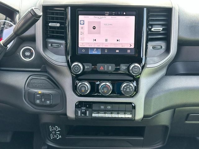 2026 RAM Ram 3500 Chassis Cab RAM 3500 TRADESMAN CREW CAB CHASSIS 4X4 60' CA