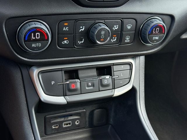 2024 GMC Terrain AWD SLT