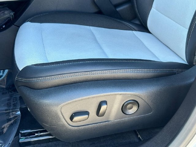 2024 Chevrolet Equinox EV LT