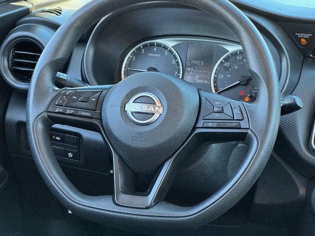 2024 Nissan Kicks S Xtronic CVT
