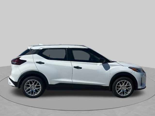 2024 Nissan Kicks S Xtronic CVT