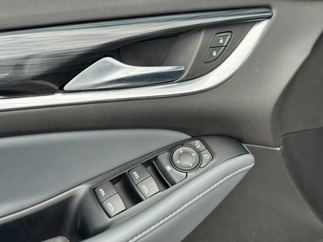 2023 Buick Enclave Essence AWD