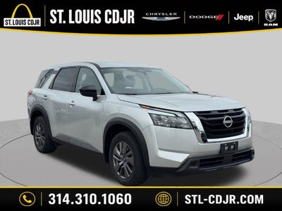 2023 Nissan Pathfinder S 4WD