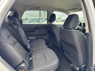 2023 Nissan Pathfinder S 4WD