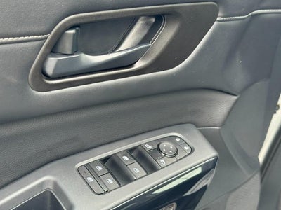 2023 Nissan Pathfinder S 4WD