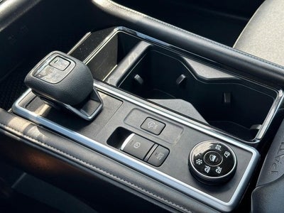 2024 Nissan Pathfinder SV 4WD